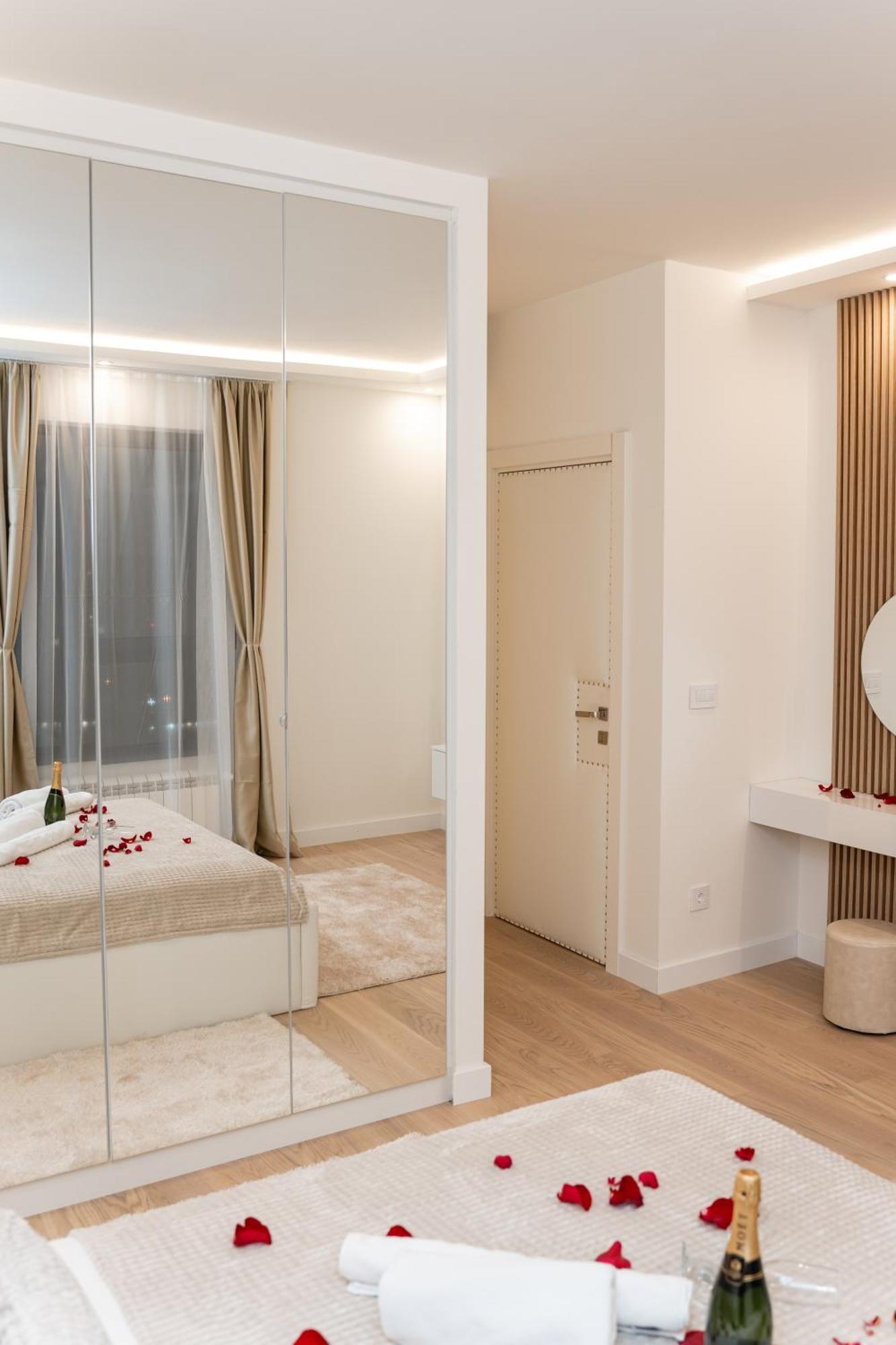 Appartement Sinfonia Lux à Belgrade Extérieur photo