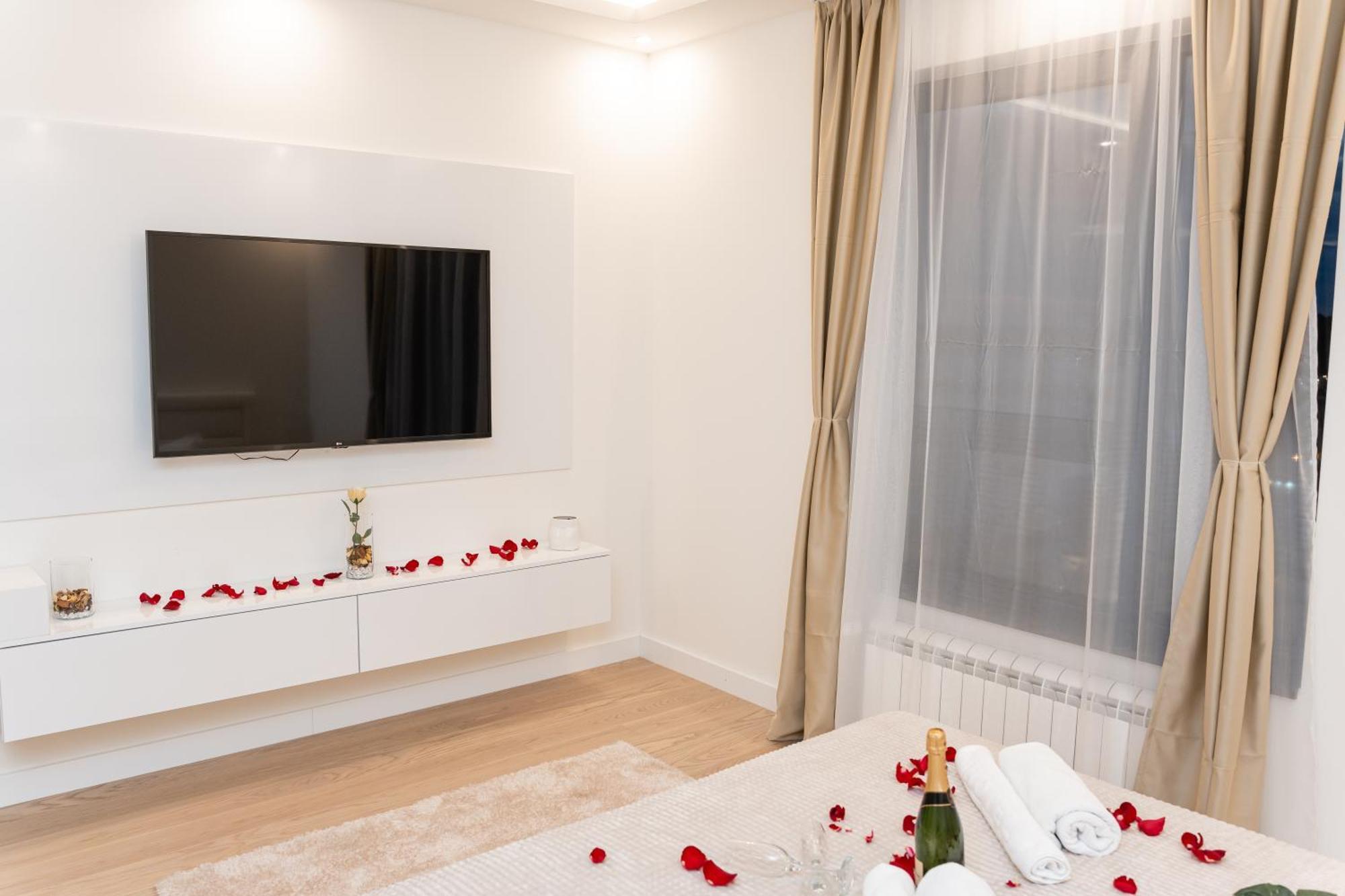 Appartement Sinfonia Lux à Belgrade Extérieur photo